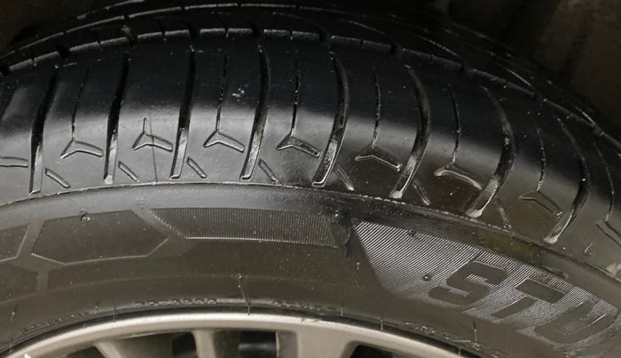 2021 Maruti Ertiga VXI CNG, CNG, Manual, 89,286 km, Left Rear Tyre Tread