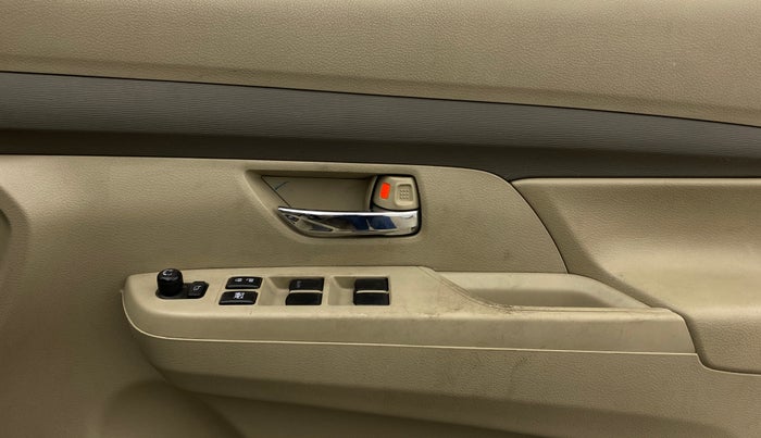 2021 Maruti Ertiga VXI CNG, CNG, Manual, 89,286 km, Driver Side Door Panels Control