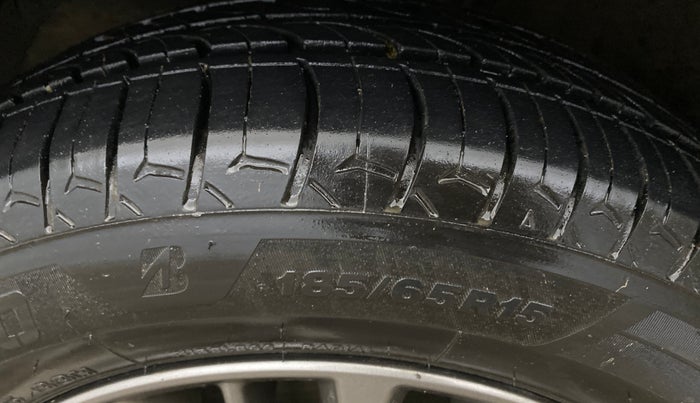 2021 Maruti Ertiga VXI CNG, CNG, Manual, 89,286 km, Left Front Tyre Tread