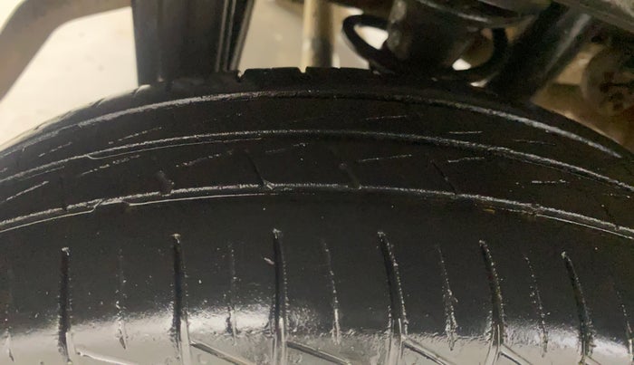 2021 Maruti Alto LXI O, Petrol, Manual, 33,971 km, Right Rear Tyre Tread