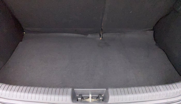 2014 Hyundai i20 SPORTZ 1.2, Petrol, Manual, 63,679 km, Boot Inside