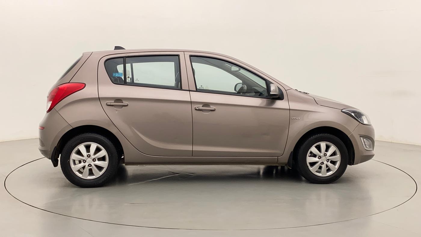 2014 Hyundai i20 SPORTZ 1.2, Petrol, Manual, 63,679 km, Right Side View