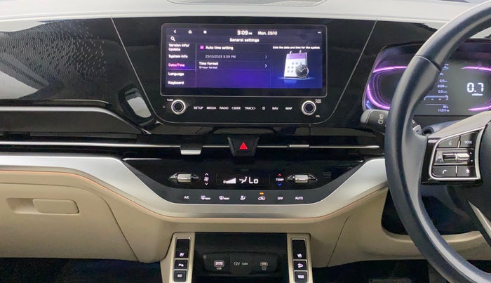 2022 KIA CARENS LUXURY PLUS 1.4 PETROL DCT 6 STR, Petrol, Automatic, 11,211 km, Air Conditioner