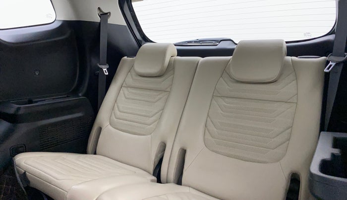 2022 KIA CARENS LUXURY PLUS 1.4 PETROL DCT 6 STR, Petrol, Automatic, 11,211 km, Third Seat Row ( optional )