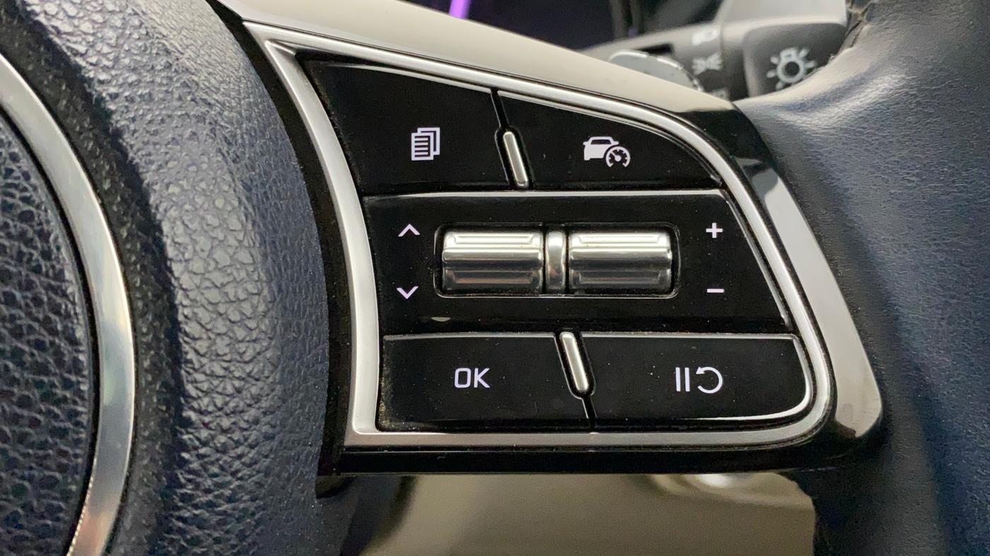 2022 KIA CARENS LUXURY PLUS 1.4 PETROL DCT 6 STR, Petrol, Automatic, 11,211 km, Adaptive Cruise Control