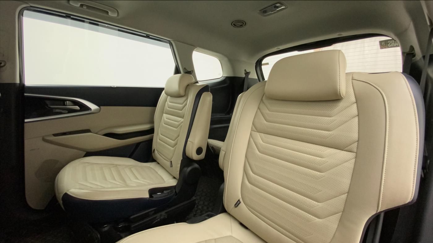 2022 KIA CARENS LUXURY PLUS 1.4 PETROL DCT 6 STR, Petrol, Automatic, 11,211 km, Right Side Rear Door Cabin