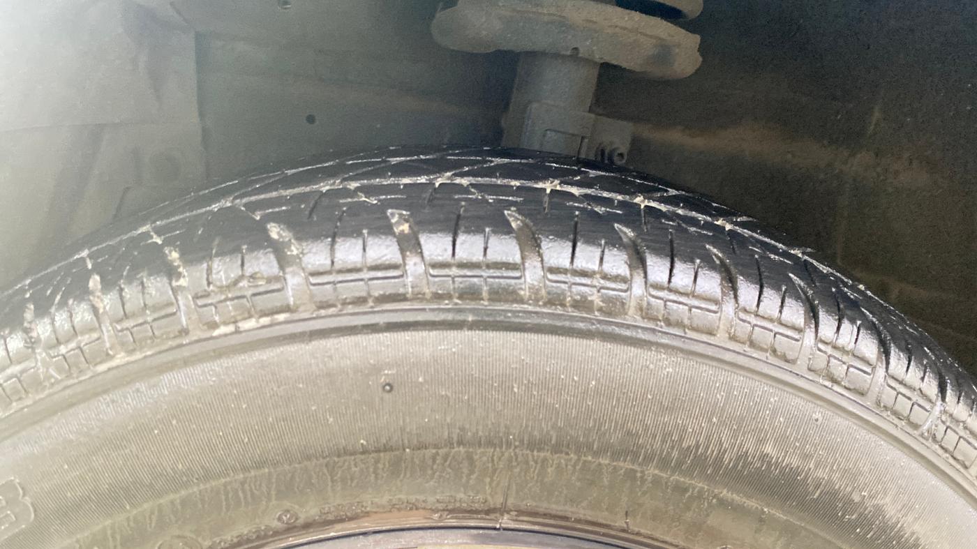 2013 Maruti Swift Dzire VXI, Petrol, Manual, 65,665 km, Left Front Tyre Tread
