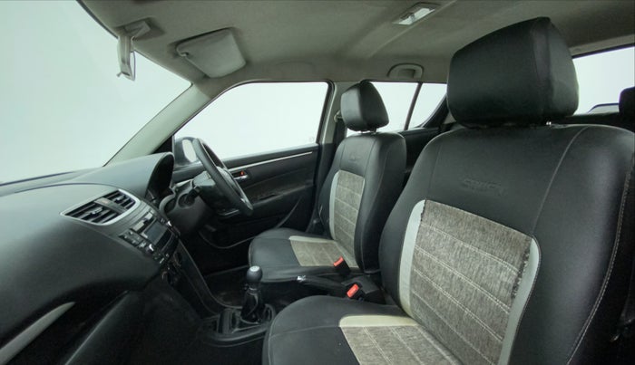 2015 Maruti Swift VXI, Petrol, Manual, 1,16,985 km, Right Side Front Door Cabin
