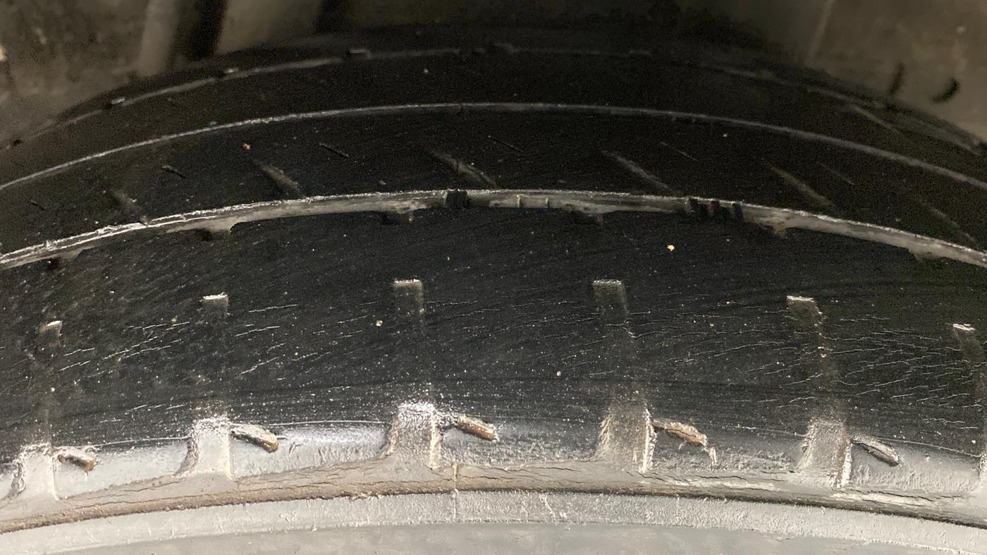 2016 Honda Jazz 1.2 V AT, Petrol, Automatic, 54,687 km, Left Rear Tyre Tread