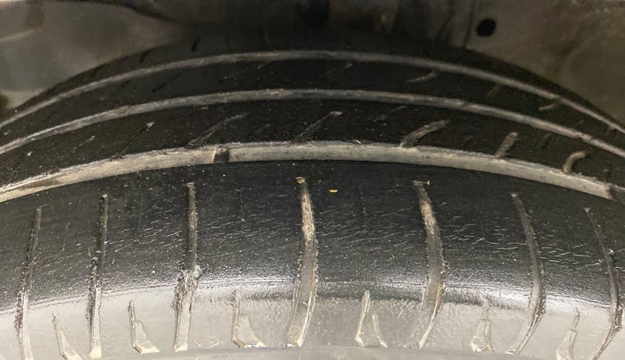 2016 Honda Jazz 1.2 V AT, Petrol, Automatic, 54,687 km, Left Front Tyre Tread