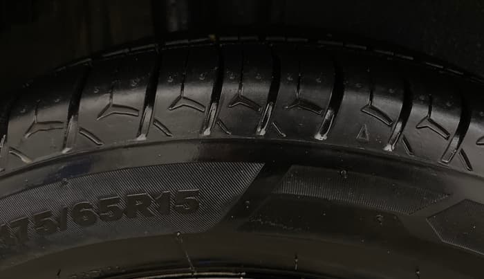 2019 Maruti IGNIS ZETA 1.2, Petrol, Manual, 71,924 km, Right Rear Tyre Tread