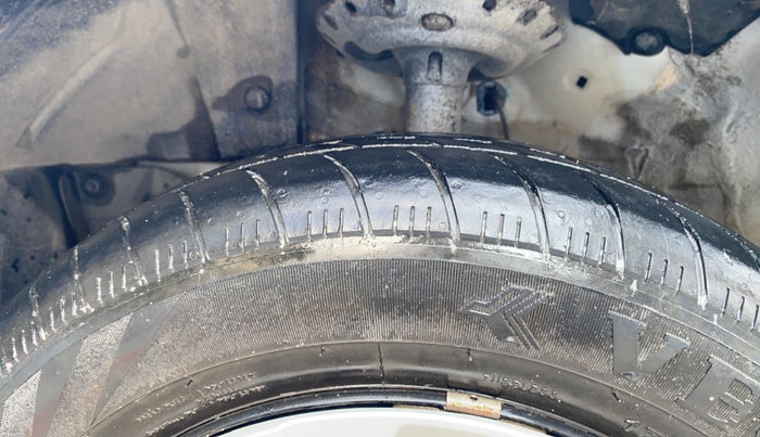 2024 Honda Amaze 1.2L I-VTEC S, CNG, Manual, 27,415 km, Left Front Tyre Tread