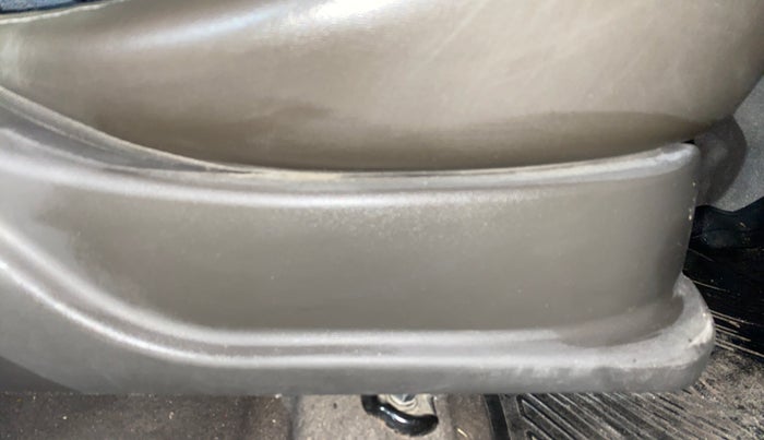 2013 Hyundai i10 ERA 1.1, Petrol, Manual, 67,214 km, Driver Side Adjustment Panel