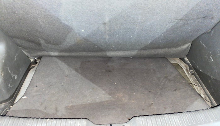 2013 Hyundai i10 ERA 1.1, Petrol, Manual, 67,214 km, Boot Inside