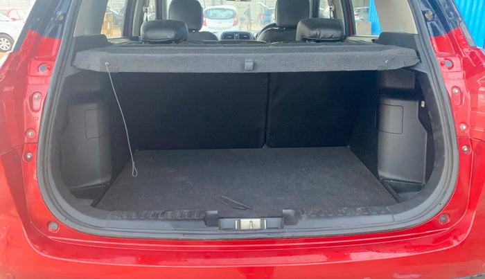 2019 Maruti Vitara Brezza ZDI PLUS AT DUAL TONE, Diesel, Automatic, 49,158 km, Boot Inside