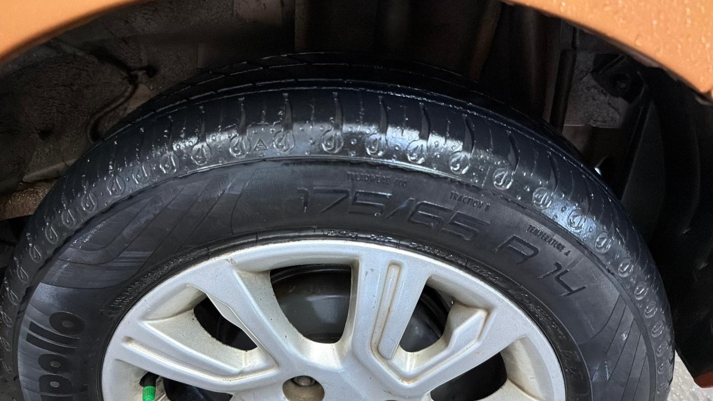 2018 Tata Tiago XZ PETROL, Petrol, Manual, 62,001 km, Left Rear Tyre Tread