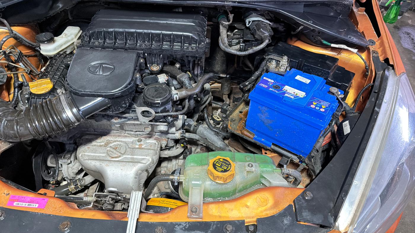 2018 Tata Tiago XZ PETROL, Petrol, Manual, 62,001 km, Engine View - Left