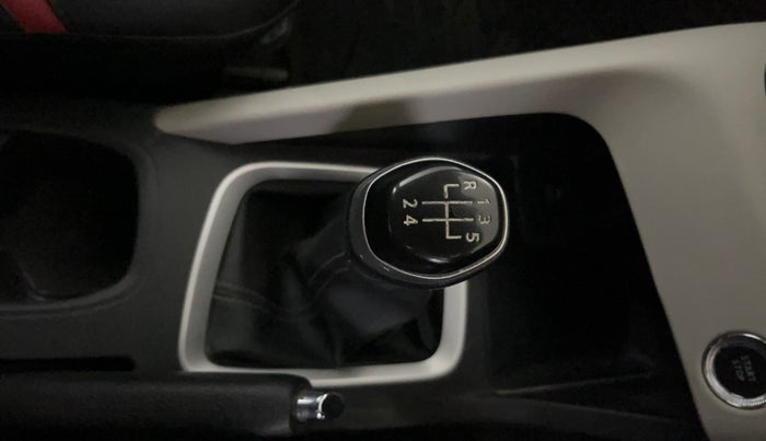 2021 Nissan MAGNITE XV MT, Petrol, Manual, 47,116 km, Gear Lever