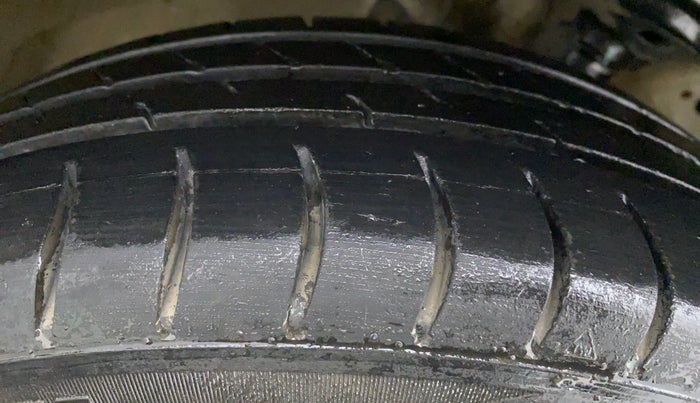 2012 Maruti Wagon R 1.0 VXI, Petrol, Manual, 54,565 km, Right Rear Tyre Tread
