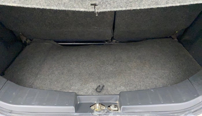 2012 Maruti Wagon R 1.0 VXI, Petrol, Manual, 54,565 km, Boot Inside