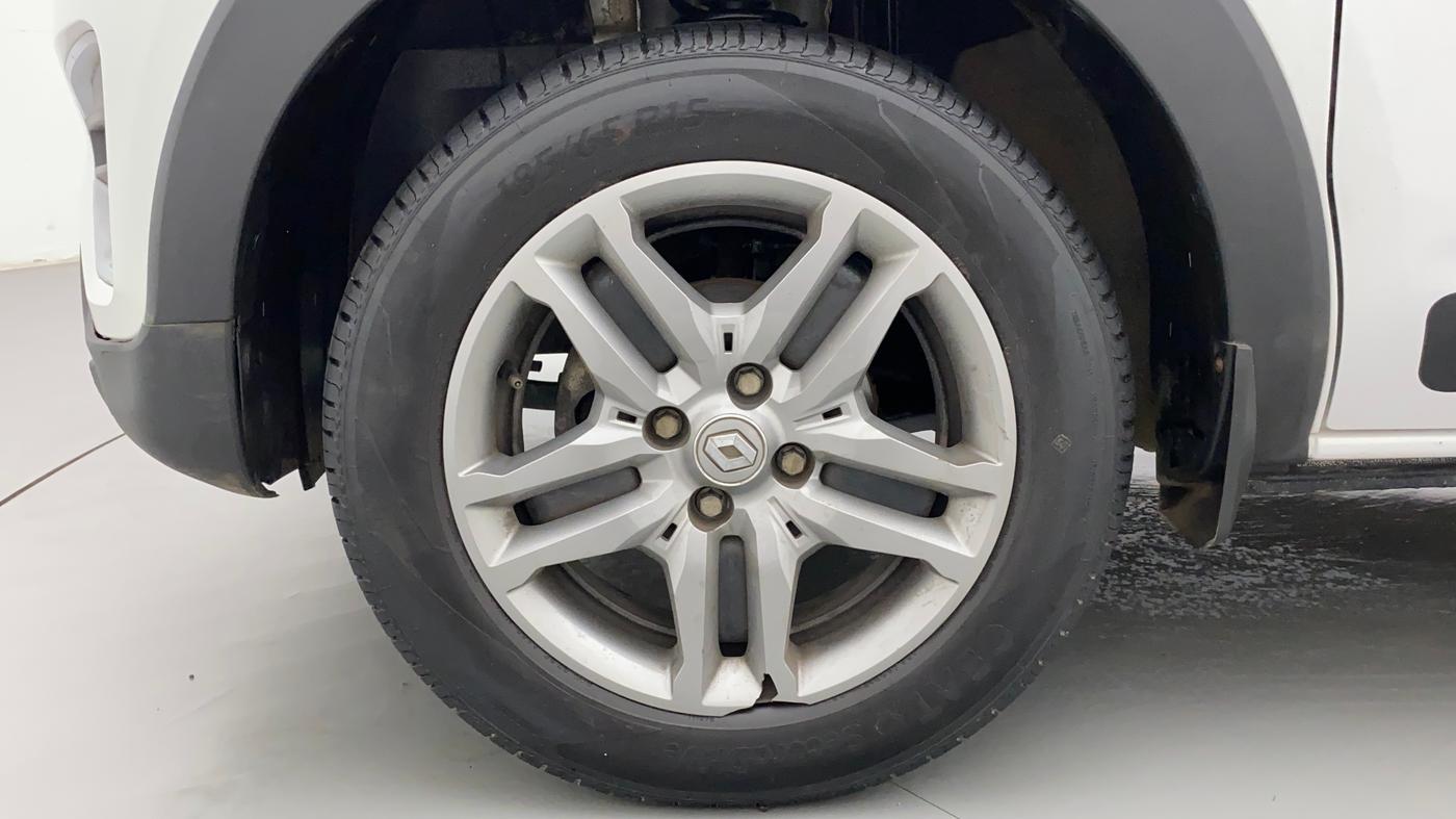 2021 Renault TRIBER RXZ AMT DUAL TONE, Petrol, Automatic, 26,313 km, Left Front Wheel