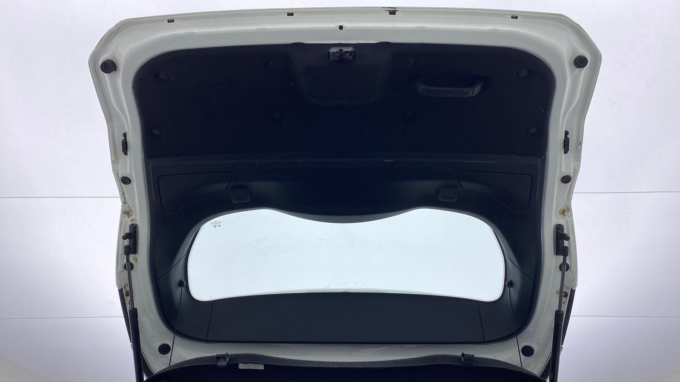 2021 Tata Harrier XM 2.0L Kryotec, Diesel, Manual, 31,529 km, Boot Door Open