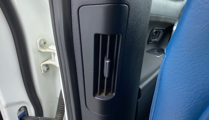 2021 Tata Harrier XM 2.0L Kryotec, Diesel, Manual, 31,529 km, Rear AC Vents
