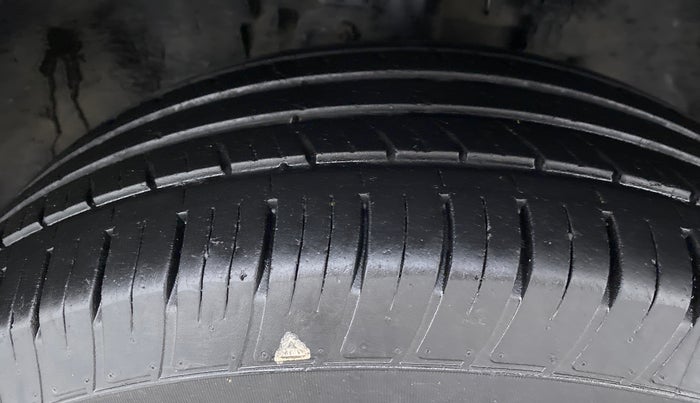 2021 Tata Harrier XM 2.0L Kryotec, Diesel, Manual, 31,529 km, Right Front Tyre Tread