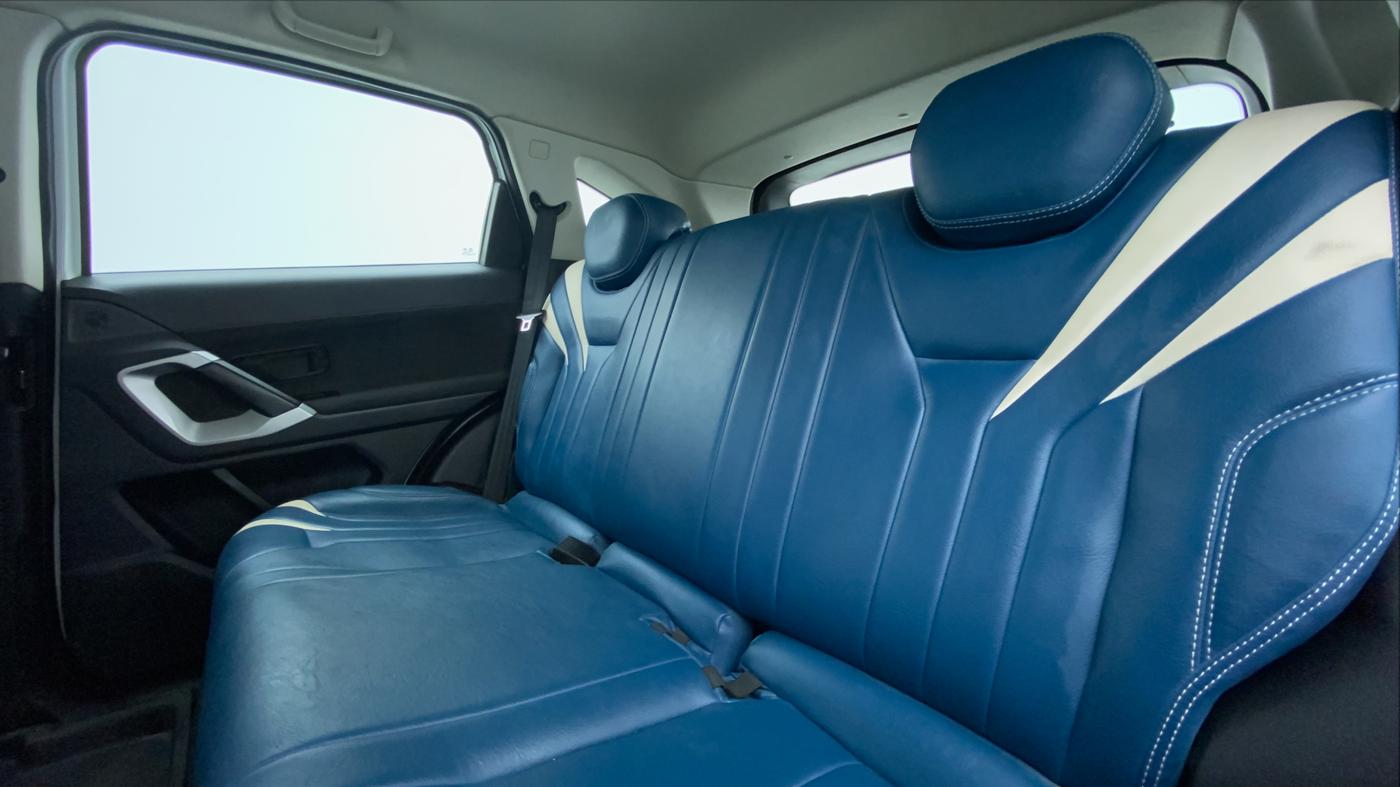 2021 Tata Harrier XM 2.0L Kryotec, Diesel, Manual, 31,529 km, Right Side Rear Door Cabin