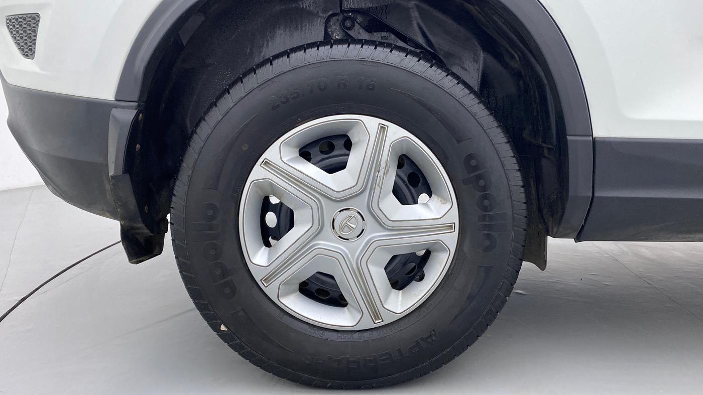 2021 Tata Harrier XM 2.0L Kryotec, Diesel, Manual, 31,529 km, Right Rear Wheel