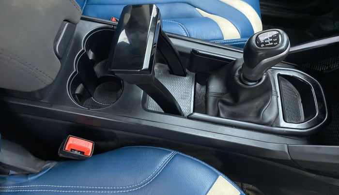 2021 Tata Harrier XM 2.0L Kryotec, Diesel, Manual, 31,529 km, Gear Lever