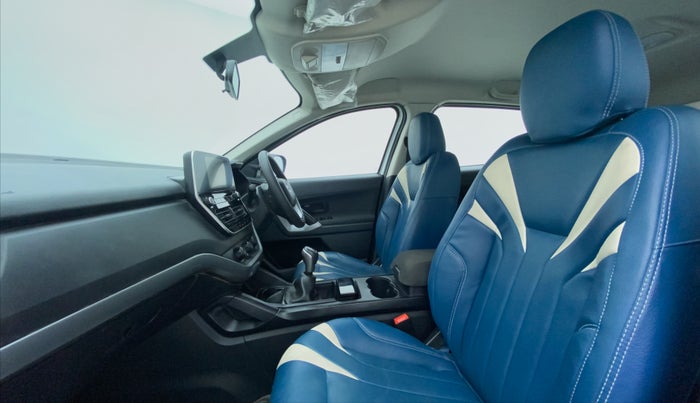 2021 Tata Harrier XM 2.0L Kryotec, Diesel, Manual, 31,529 km, Right Side Front Door Cabin