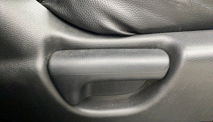 2018 Honda Jazz 1.2L I-VTEC SV, Petrol, Manual, 55,314 km, Driver Side Adjustment Panel