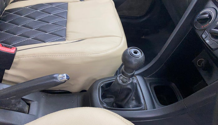 2015 Maruti Swift VXI, Petrol, Manual, 51,765 km, Gear Lever