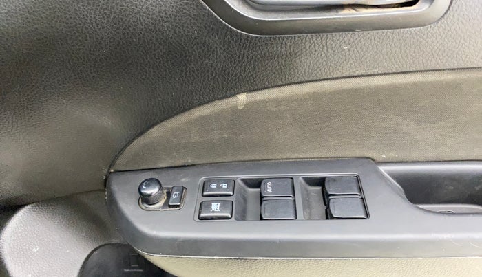 2015 Maruti Swift VXI, Petrol, Manual, 51,765 km, Driver Side Door Panels Control