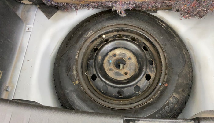 2015 Maruti Swift VXI, Petrol, Manual, 51,765 km, Spare Tyre