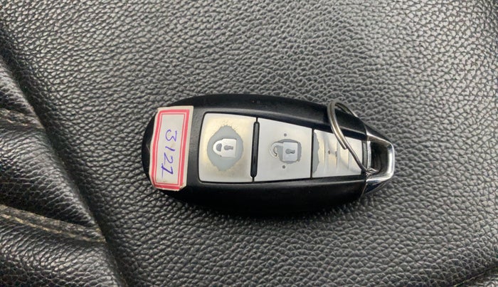 2017 Maruti IGNIS ZETA 1.2 AMT, Petrol, Automatic, 79,590 km, Key Close Up