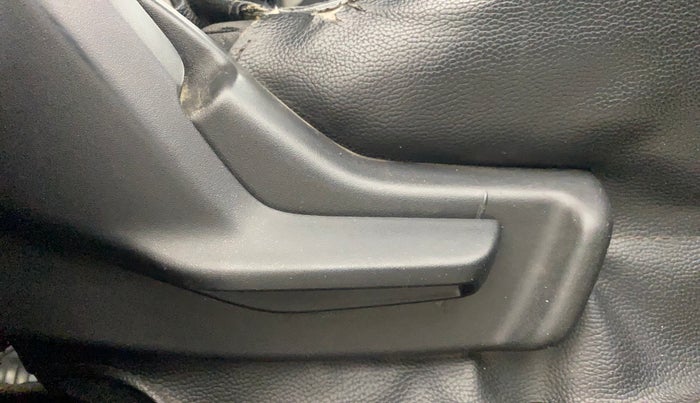 2017 Maruti IGNIS ZETA 1.2 AMT, Petrol, Automatic, 79,590 km, Driver Side Adjustment Panel