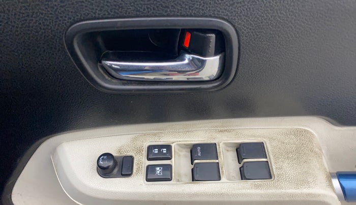 2017 Maruti IGNIS ZETA 1.2 AMT, Petrol, Automatic, 79,590 km, Driver Side Door Panels Control