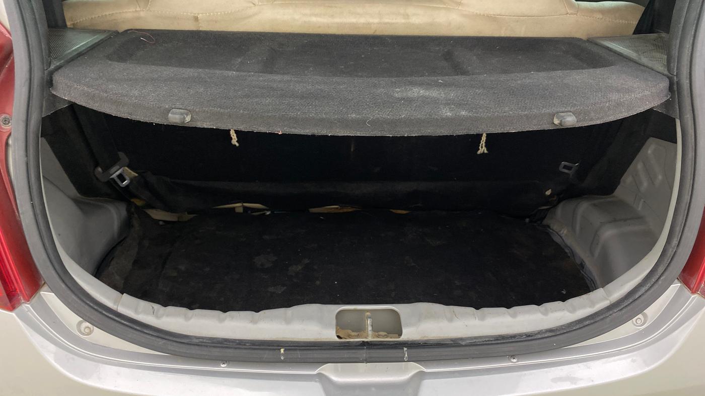 2017 Hyundai Eon MAGNA +, Petrol, Manual, 69,619 km, Boot Inside