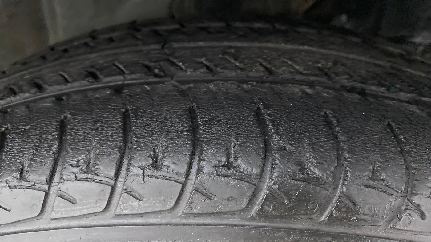 2019 Maruti New Wagon-R ZXI 1.2, Petrol, Manual, 51,609 km, Right Front Tyre Tread