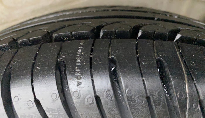 2014 Maruti Wagon R 1.0 LXI CNG, CNG, Manual, 90,534 km, Left Rear Tyre Tread