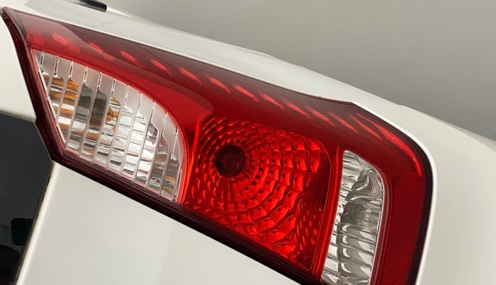 2014 Maruti Wagon R 1.0 LXI CNG, CNG, Manual, 90,534 km, Right tail light - Reverse gear light not functional