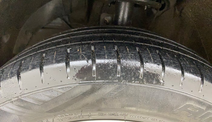 2018 Maruti Baleno ZETA PETROL 1.2, Petrol, Manual, 33,583 km, Left Front Tyre Tread