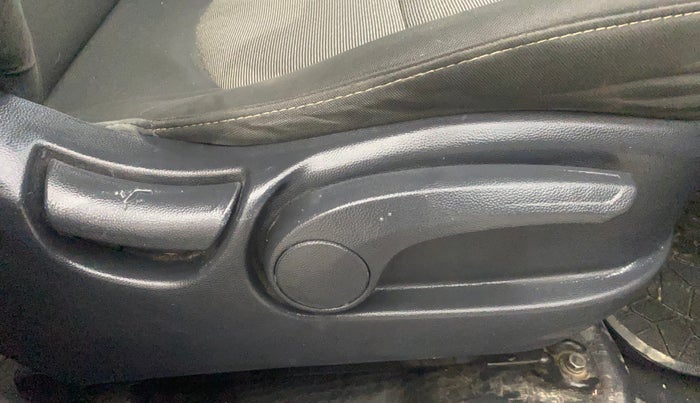 2016 Hyundai Creta SX PLUS AT 1.6 PETROL, Petrol, Automatic, 87,878 km, Driver Side Adjustment Panel