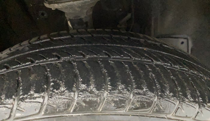 2019 Maruti New Wagon-R VXI 1.0, Petrol, Manual, 42,644 km, Right Front Tyre Tread