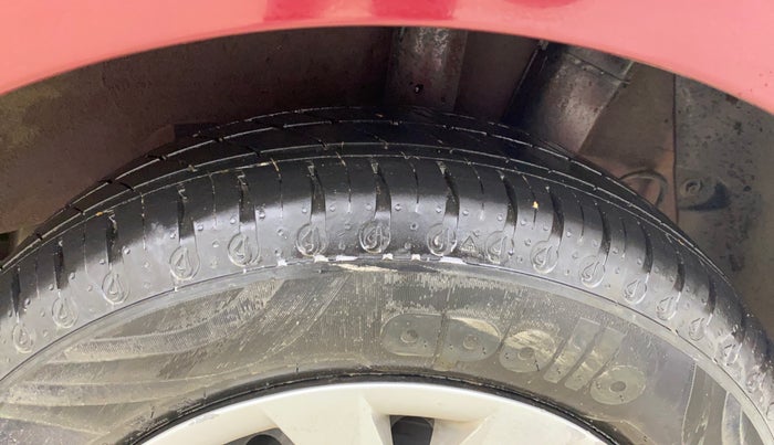 2016 Hyundai Grand i10 SPORTZ 1.2 KAPPA VTVT, Petrol, Manual, 81,578 km, Left Rear Tyre Tread