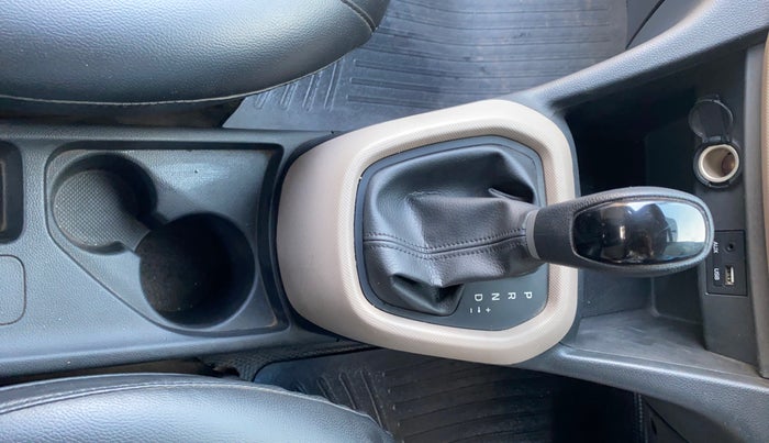 2017 Hyundai Grand i10 SPORTZ (O) AT 1.2 KAPPA VTVT, Petrol, Automatic, 76,676 km, Gear Lever