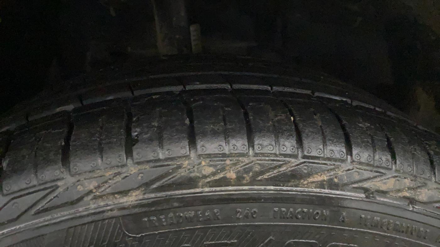 2022 Tata NEXON XZ PLUS PETROL KAZIRANGA, Petrol, Manual, 25,080 km, Right Front Tyre Tread