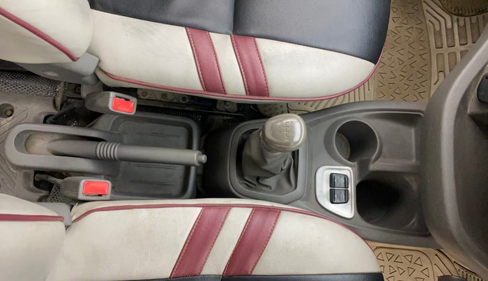 2017 Datsun Redi Go T (O), Petrol, Manual, 1,11,524 km, Gear Lever